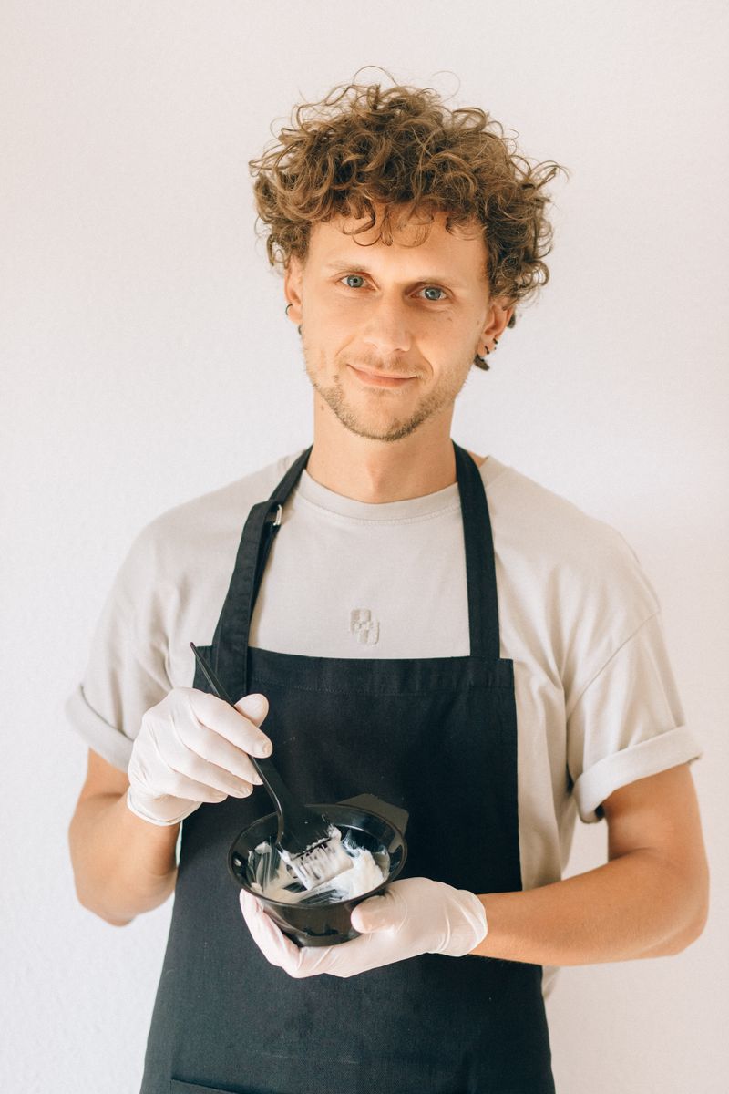 Portret brivca Jure Zupan, Senior barber